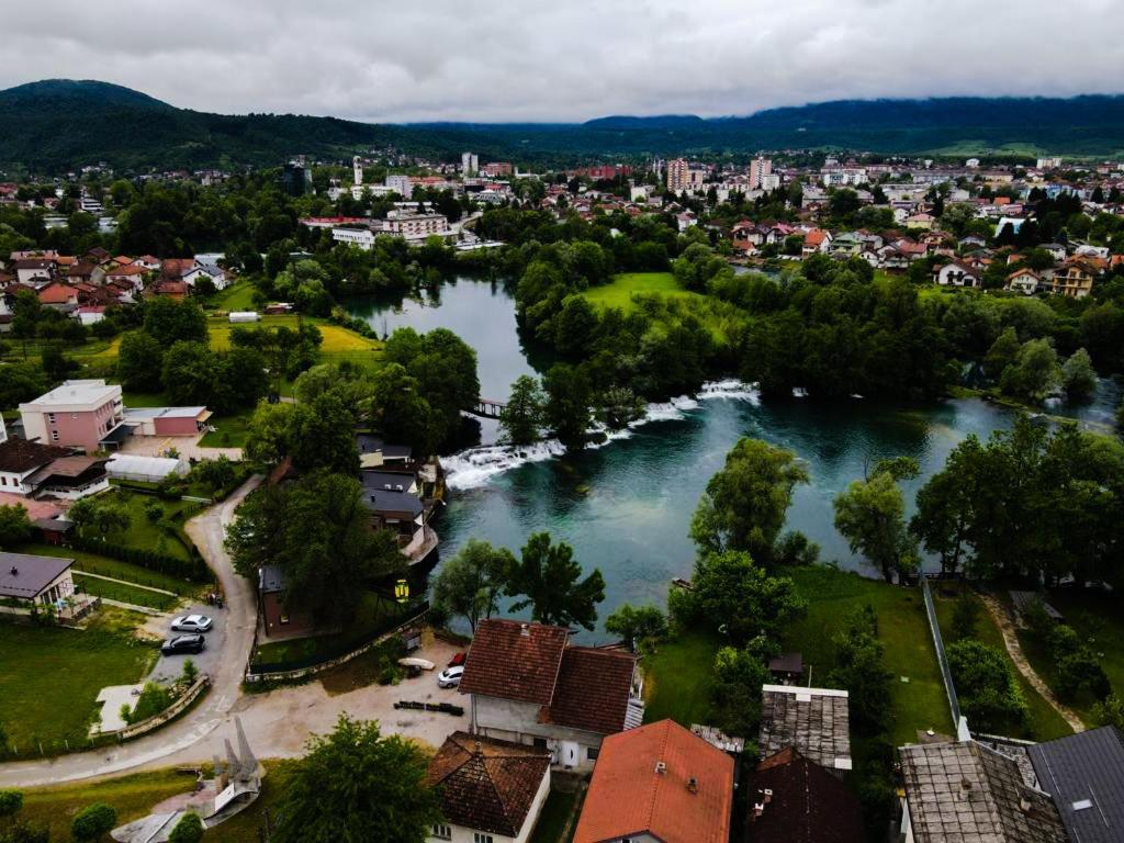 Holiday Home Waterfall View Bihać 외부 사진