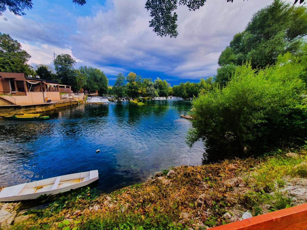 Holiday Home Waterfall View Bihać 외부 사진