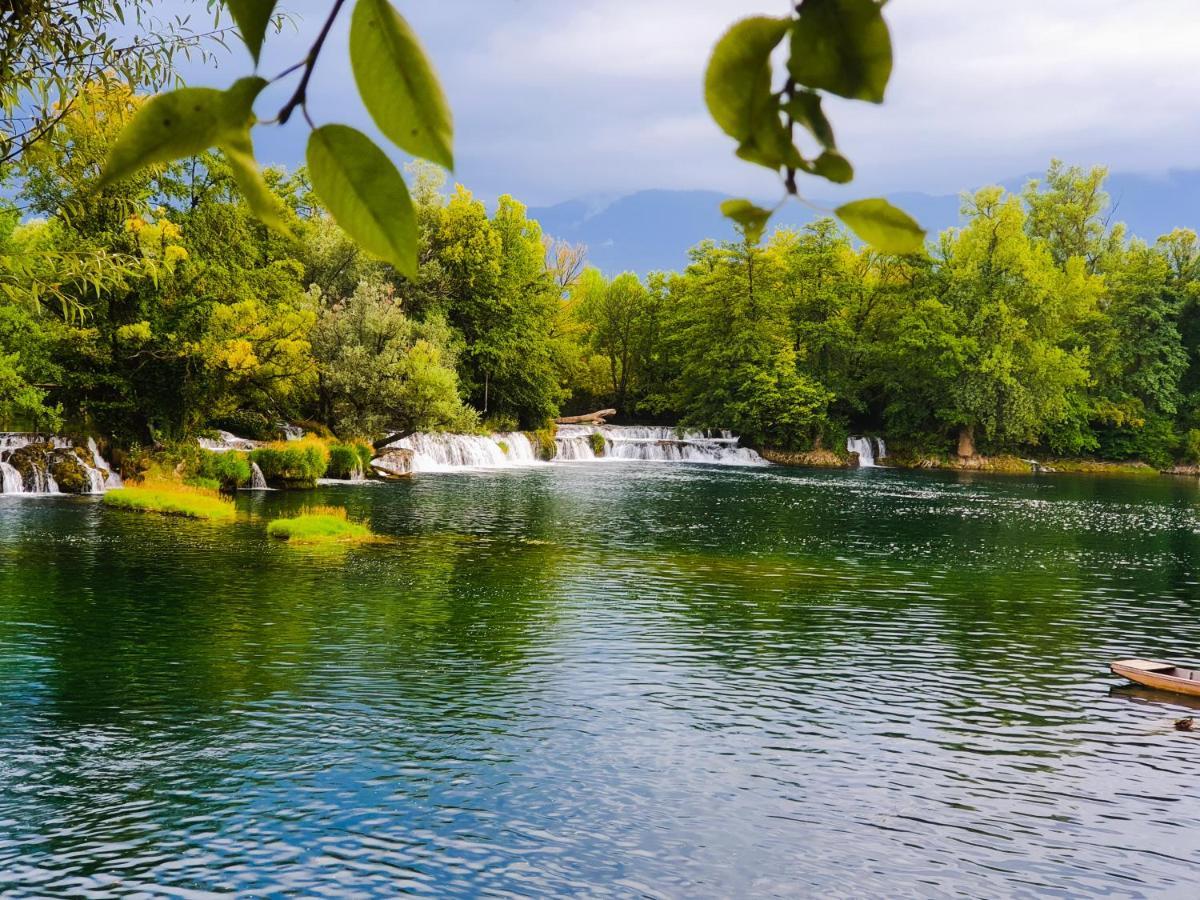 Holiday Home Waterfall View Bihać 외부 사진