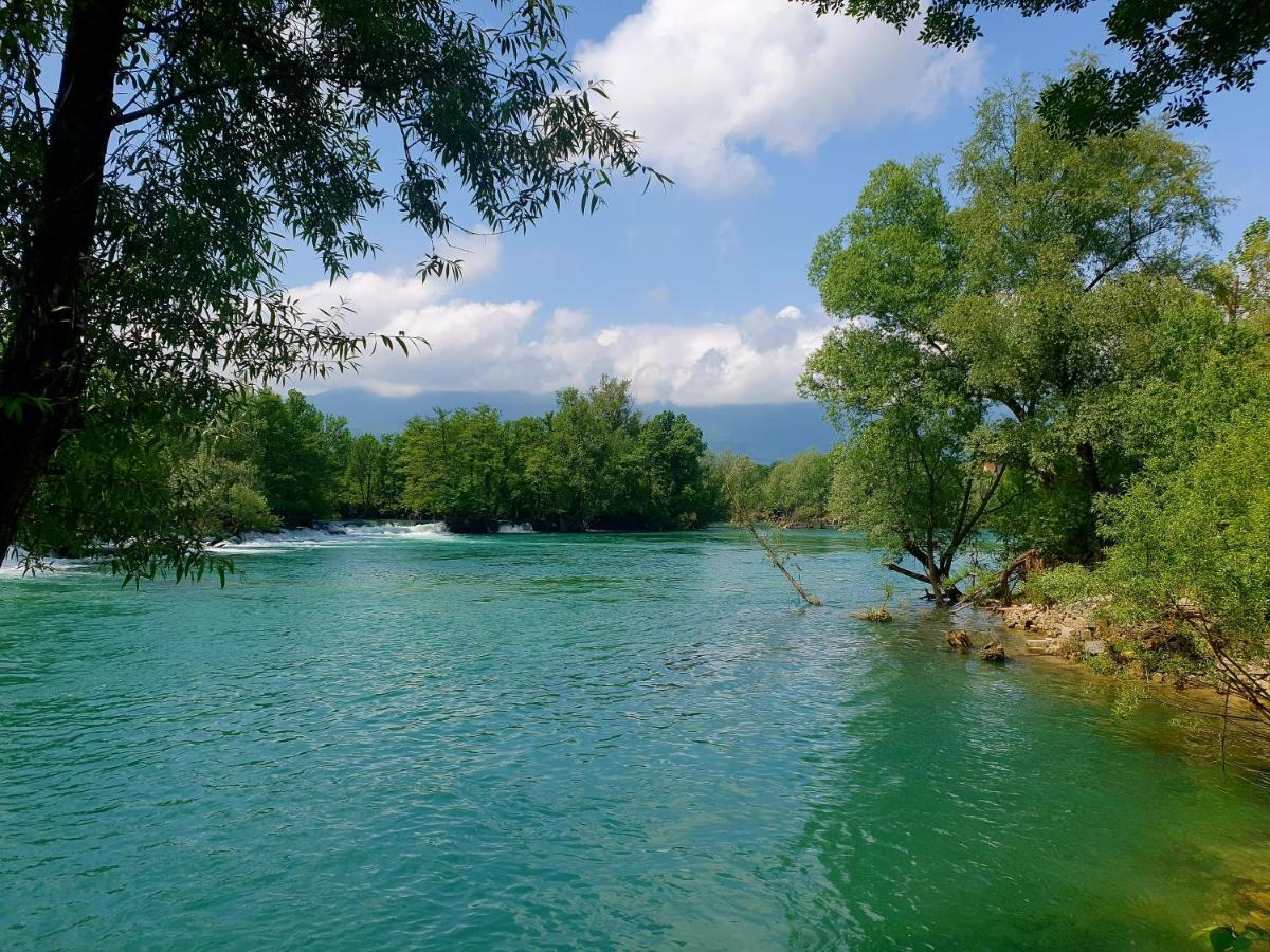 Holiday Home Waterfall View Bihać 외부 사진